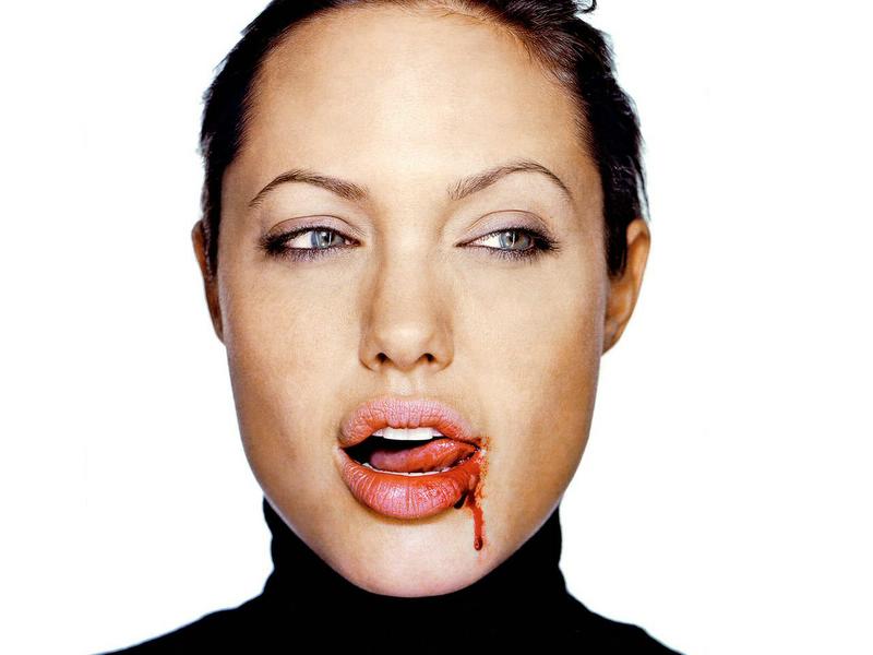 angelina_jolie_10.jpg